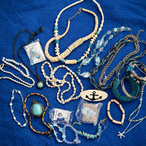 Mermaidcore Jewelry Lot – Shell, Turquoise, Beaded Ocean Bundle